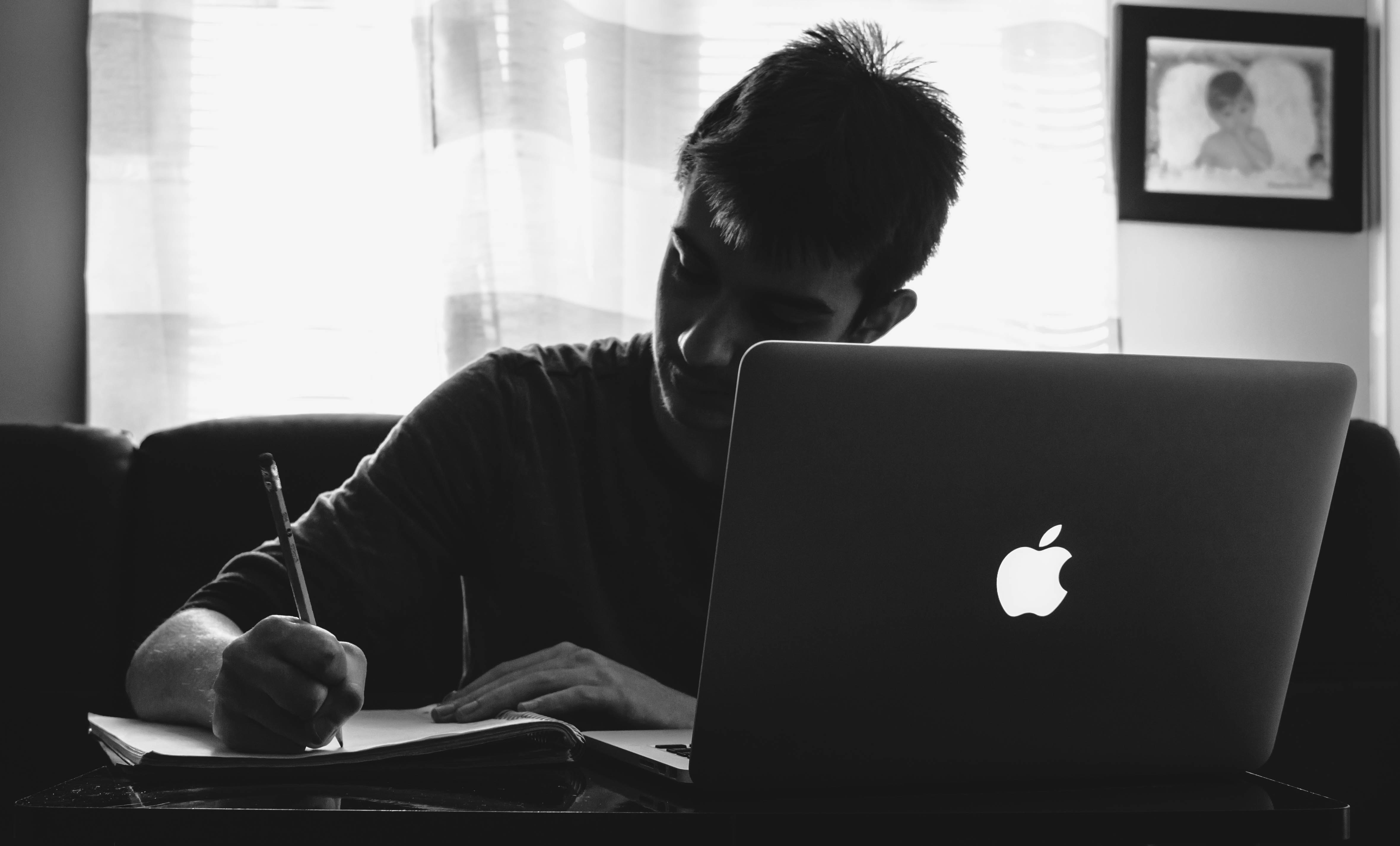 dimitar-donovski-cIG6MZFamyU-unsplash (1)